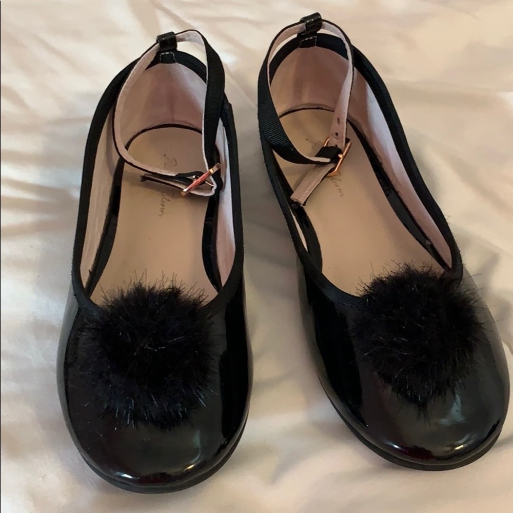 Going our shoes for girls